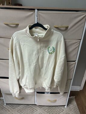 PINK Victoria's Secret Cream Zip-Up Jacket with Green Embroidered Wreath